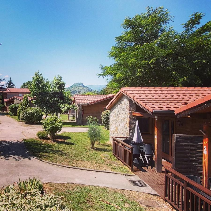 Aparthotel Le Hameau du Comté de Foix Mercus-Garrabet Exterior foto