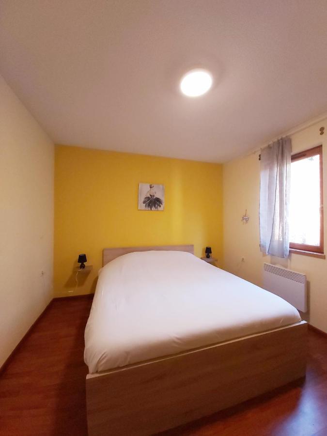 Aparthotel Le Hameau du Comté de Foix Mercus-Garrabet Exterior foto